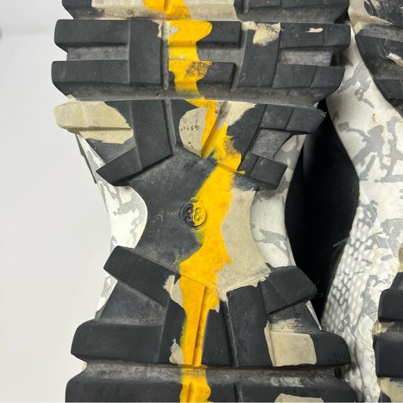 Bueno Black Sneakers Chunky Dad Shoe Lace Up  Womens Size EU 38 US 7.5 - 8 - Picture 11 of 13